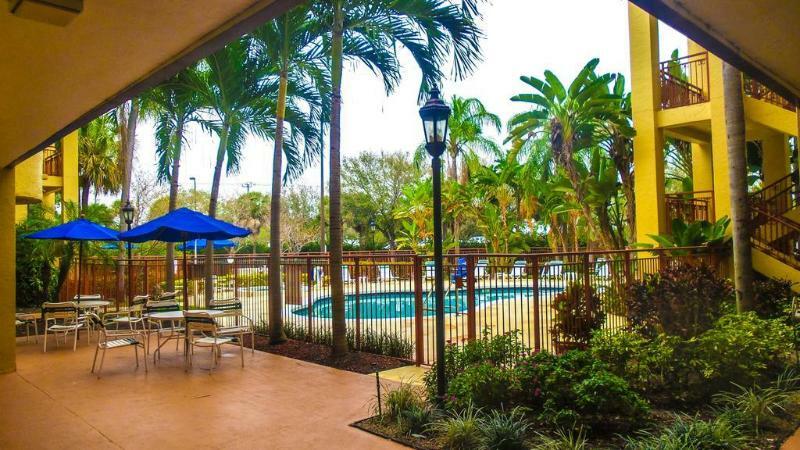 Boca Suites Deerfield Beach; Surestay Collection By BW Εξωτερικό φωτογραφία